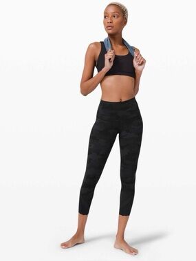 Lululemon Wunder Under Crop High-Rise *Roll Down Scallop Full-On Luxtrem size12
